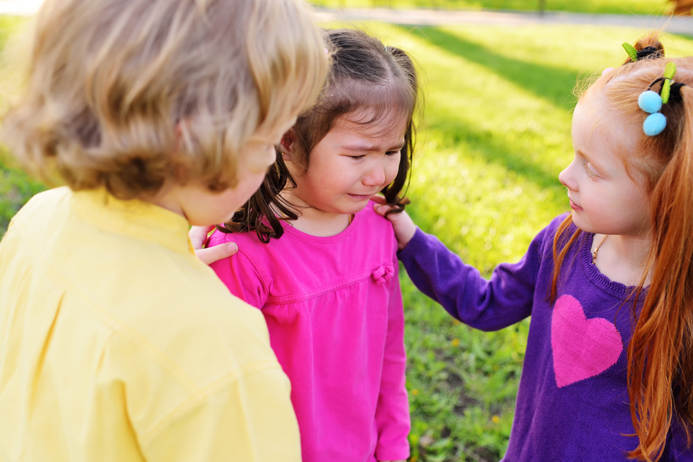 Как да възпитаме децата в доброта 