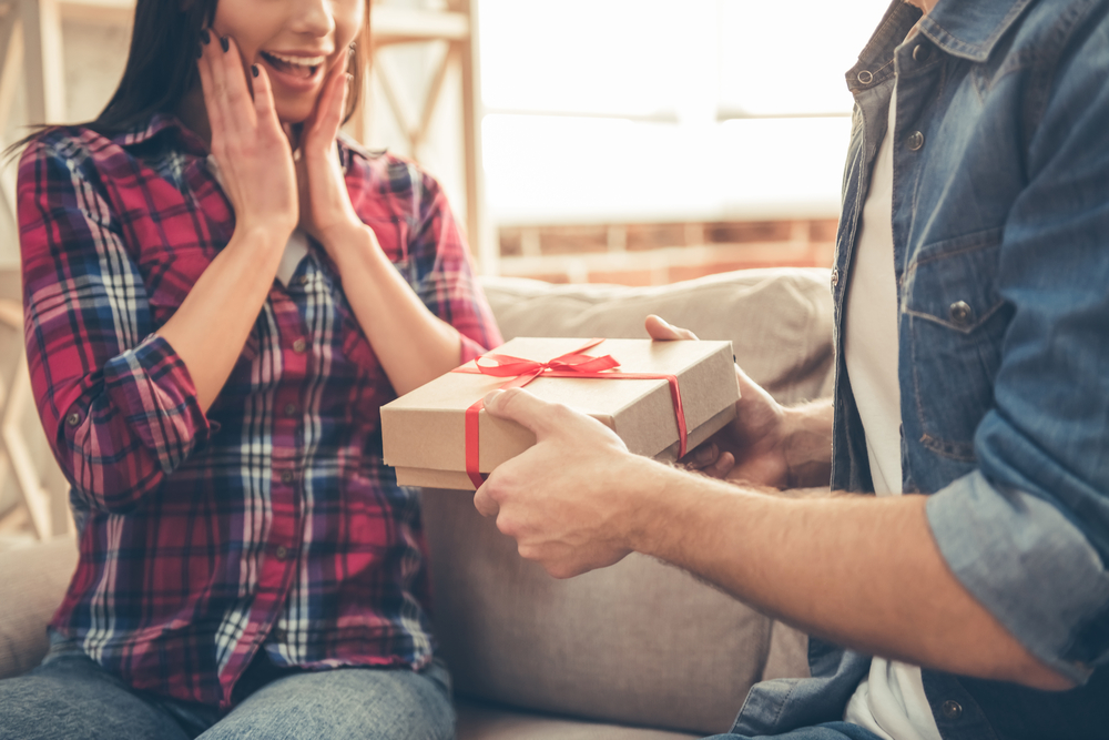 Непрактичният ритуал или защо купуваме подаръци 